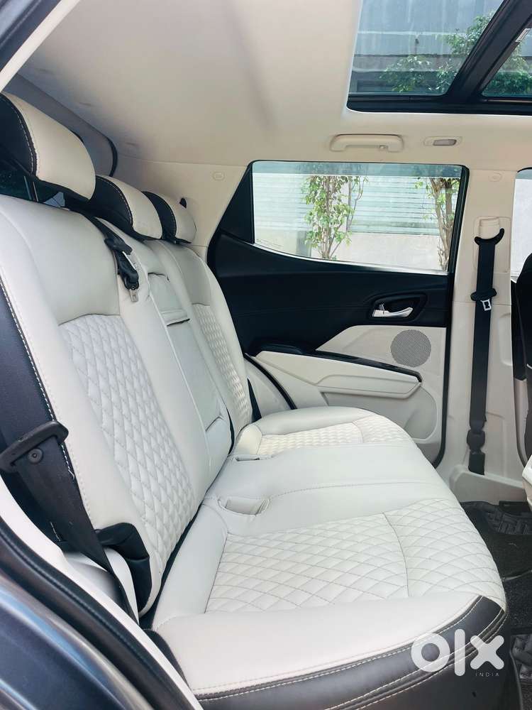 Mahindra Xuv 3xo Ax7 Diesel Mt, 2024, Diesel