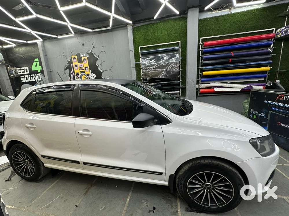 Volkswagen Polo Model 2015