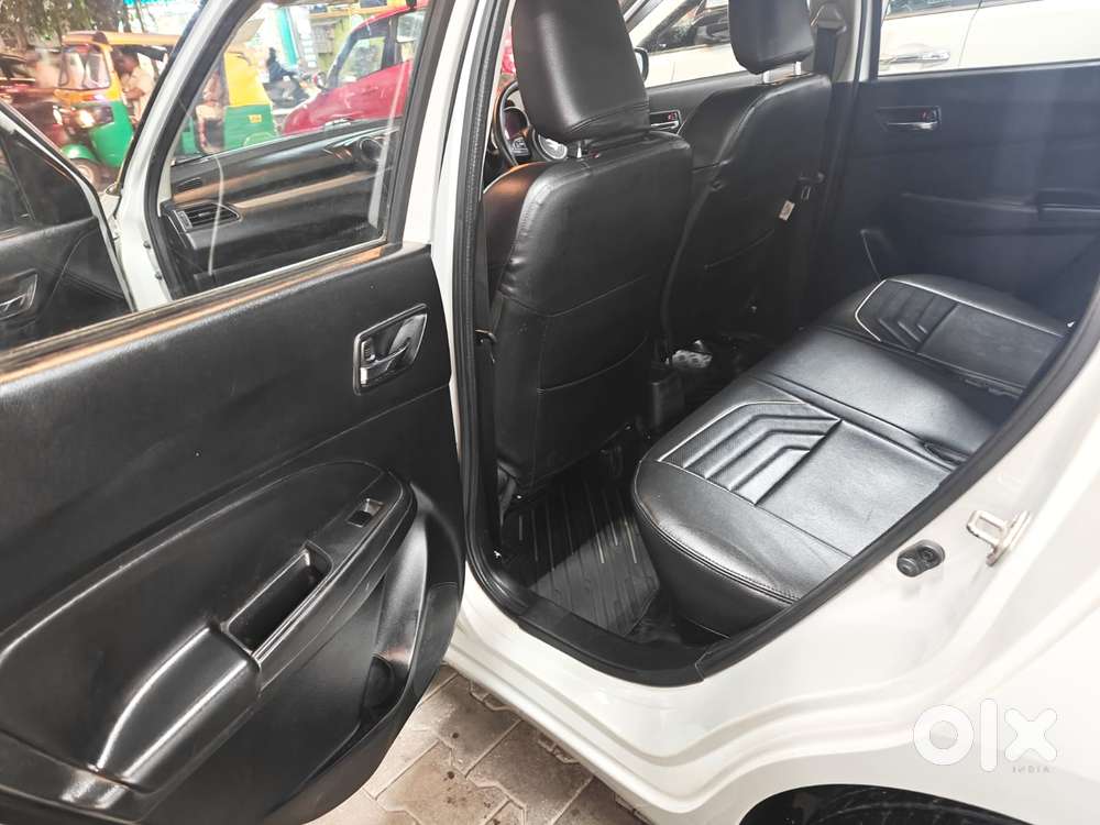 Maruti Suzuki Swift Vxi + Manual, 2020, Petrol