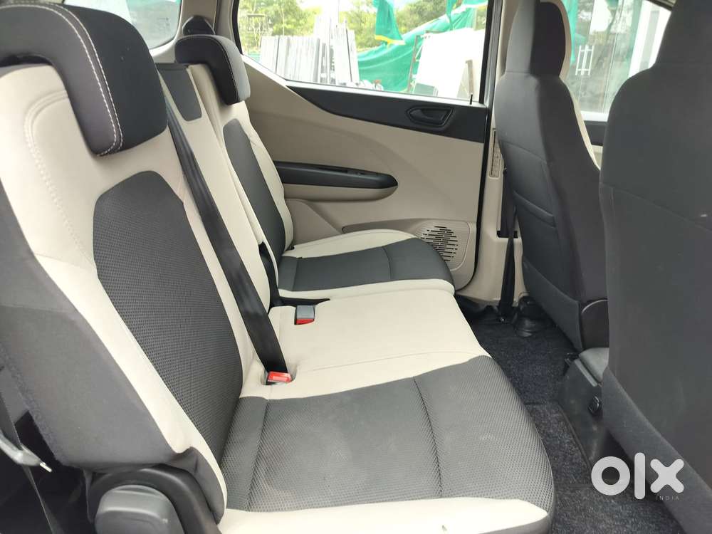 Renault Triber Rxt Easy-r Amt, 2024, Petrol