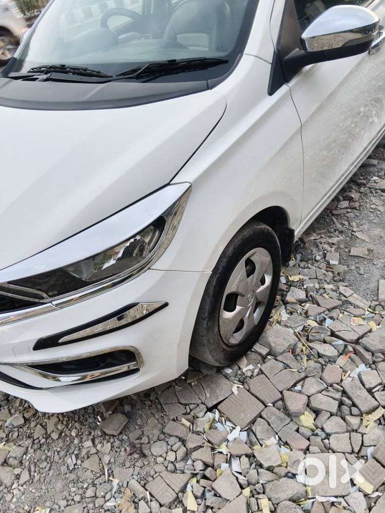 Tata Tiago 1.2 Revotron Xt (o), 2021, Petrol