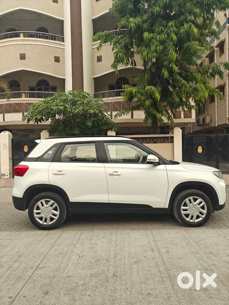 Maruti Suzuki Vitara Brezza 1.5 Vxi At, 2022, Petrol
