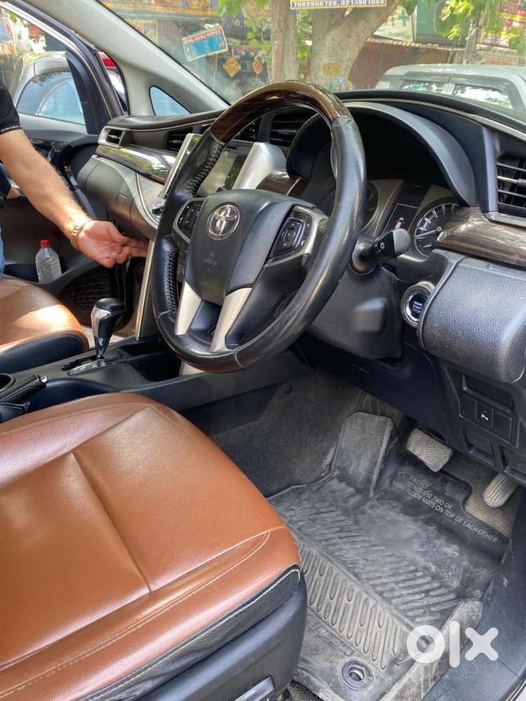 Toyota Innova Crysta 2.8z Automatic, 2017, Diesel