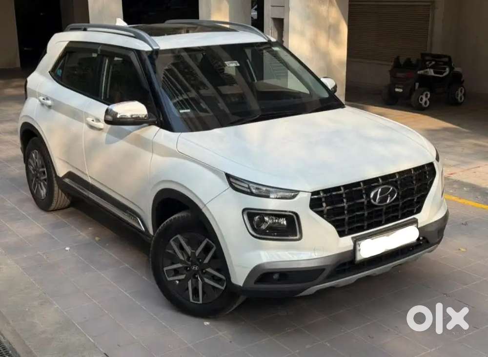 Hyundai New Venue 2022 Petrol 52000 Km Driven