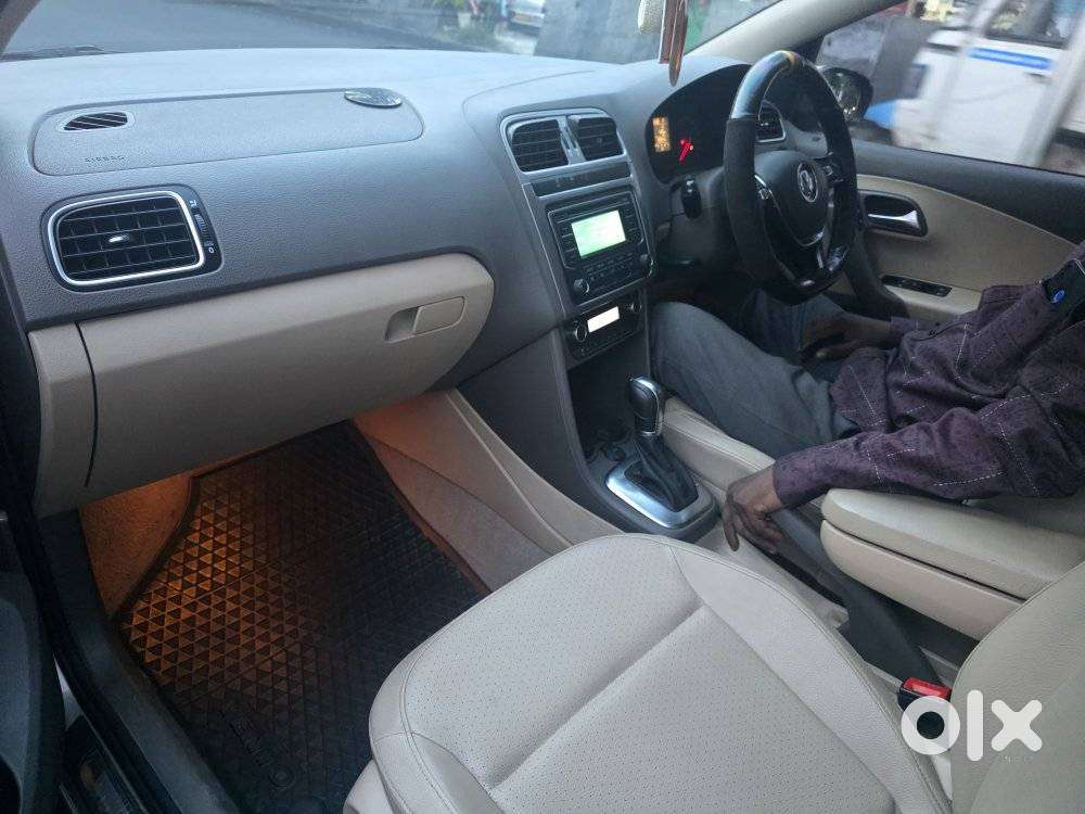 Volkswagen Vento Petrol Highline, 2015, Petrol