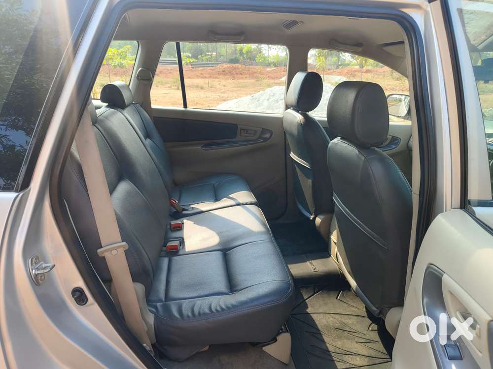 Toyota Innova 2012-2013 2.5 Gx (diesel) 8 Seater Bs Iv, 2012, Diesel