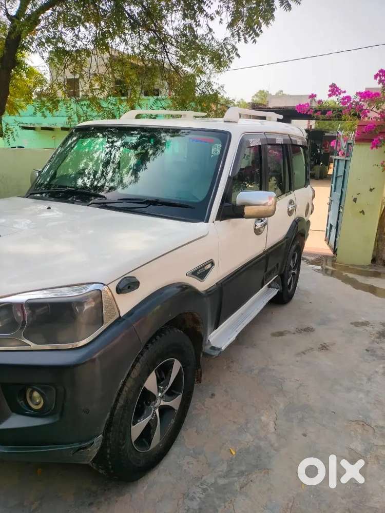Mahindra Scorpio S3 2018 Diesel Manual