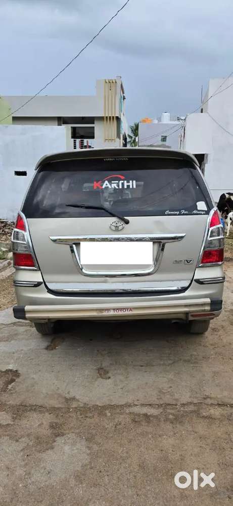 Toyota Innova 2013 Diesel 110000 Km Driven⁸