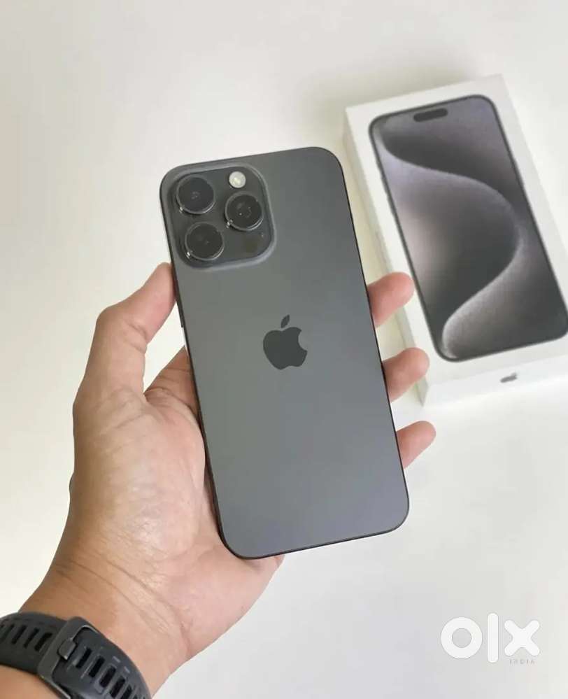 BLACK TITANIUM IN IPHONE 15 PRO 256GB IN NEXT TO NEW CONDITION