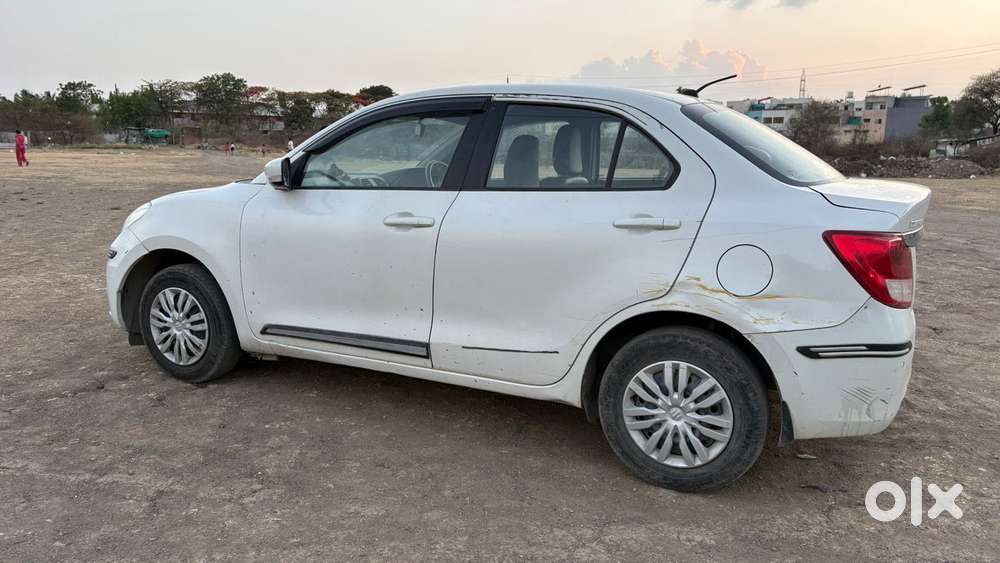 Maruti Suzuki Swift Dzire 1.3 Vxi, 2023, Cng & Hybrids