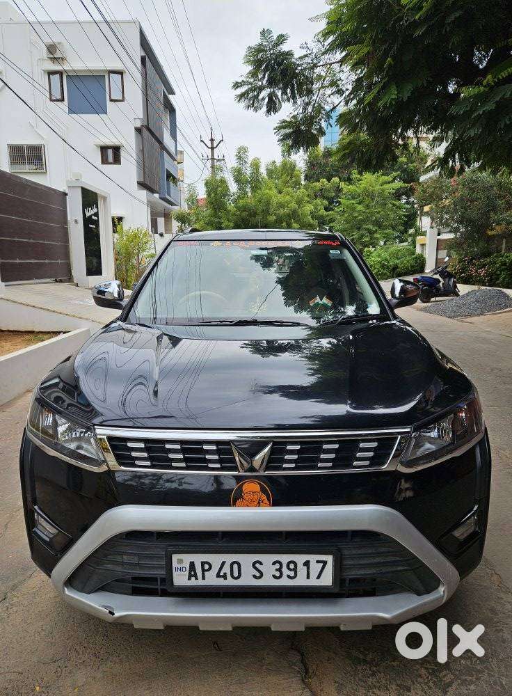 Mahindra Xuv300 W6, 2023, Petrol