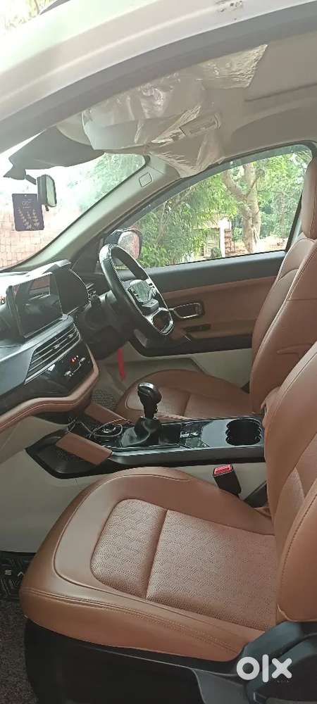 Tata Safari Adventure 2024 Plus