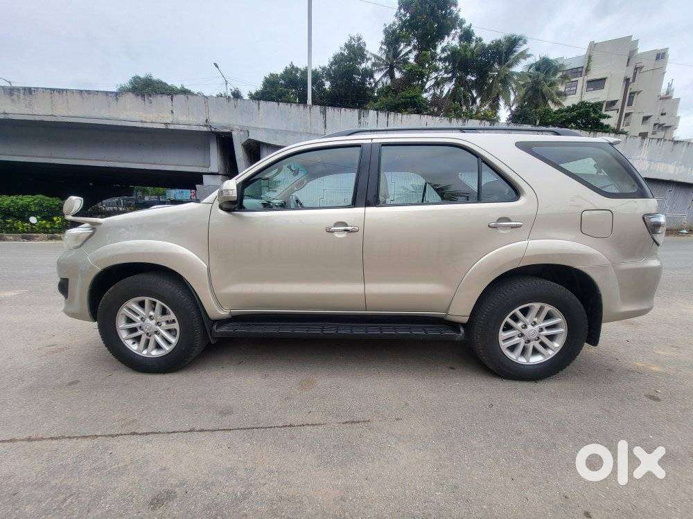 Toyota Fortuner 3.0 4x2 Automatic, 2012, Diesel