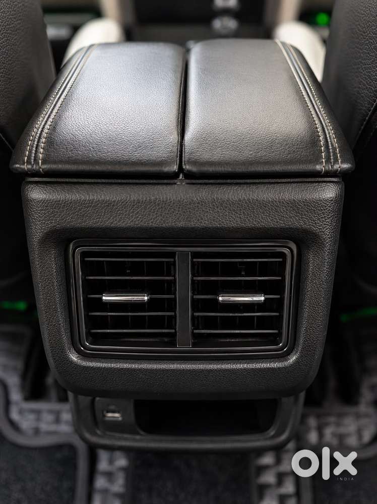 Mahindra Thar Roxx Ax3 L Diesel Mt 2wd, 2025, Diesel