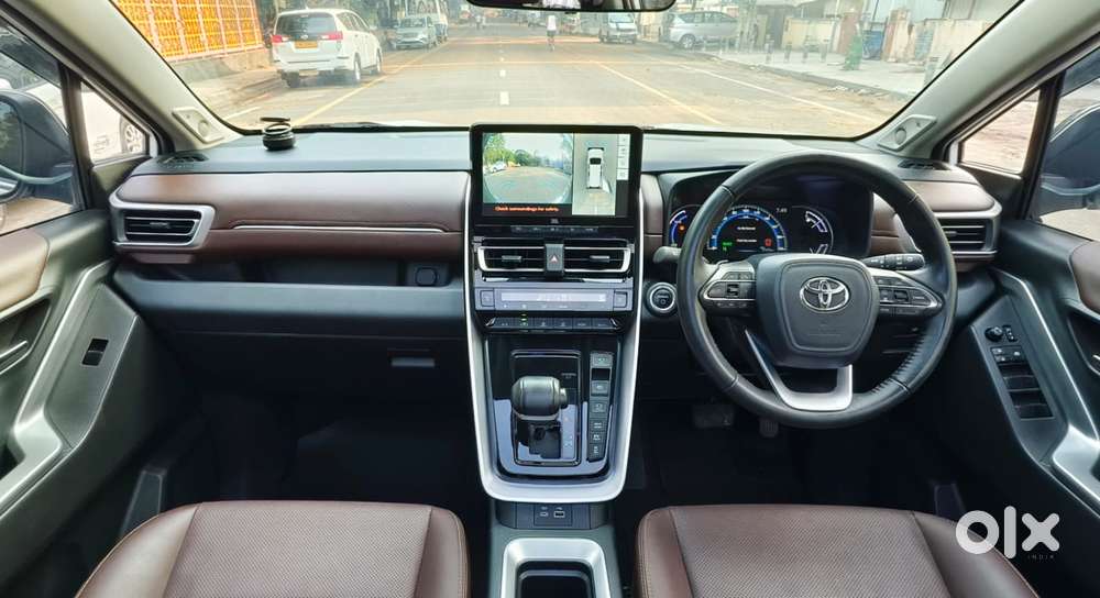 Toyota Innova Hycross 2.0 Zx (o) Hybrid 7 Str, 2024, Petrol