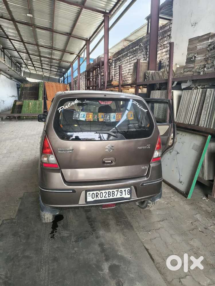 Well Maintained / Recently Full Body Painted ( Original Colour)