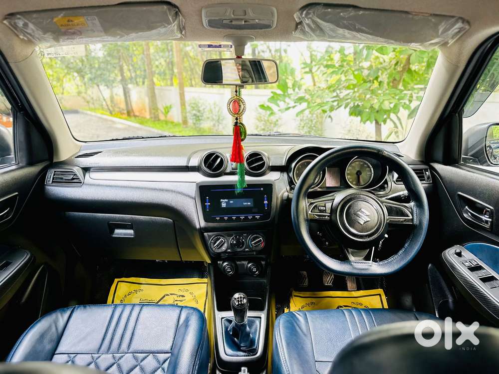 Maruti Suzuki Swift Vxi + Manual, 2022, Petrol