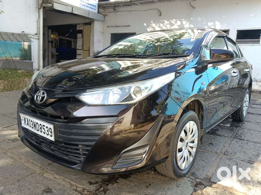 Toyota Yaris J Cvt, 2018, Petrol