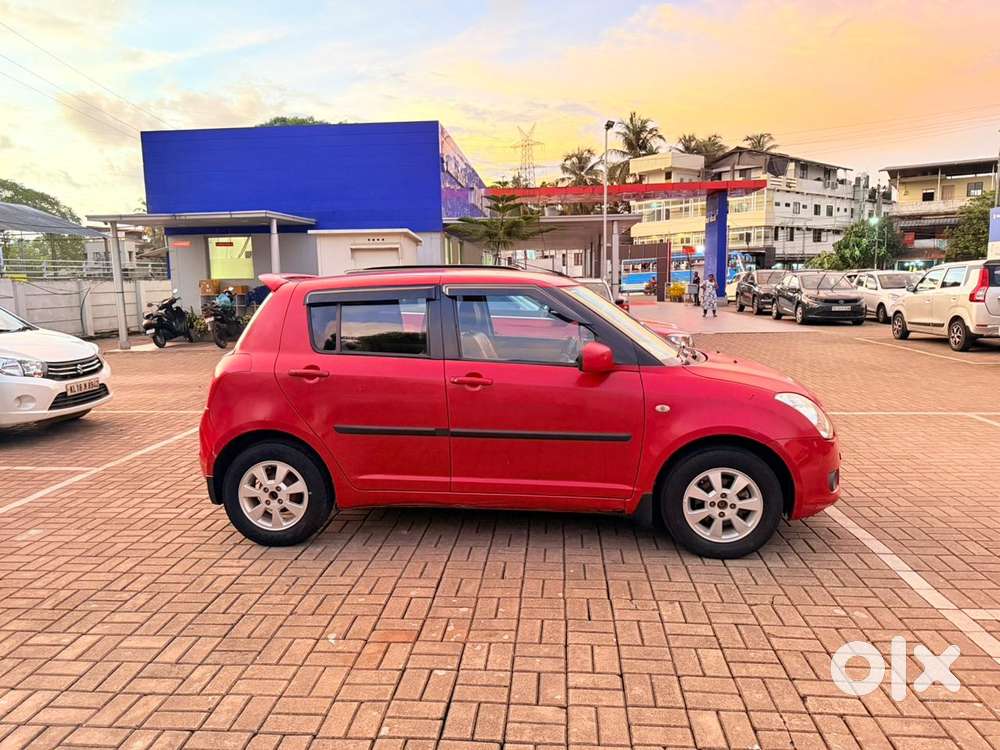 Maruti Suzuki Swift 2004-2010 Zxi Bsiv, 2006, Petrol