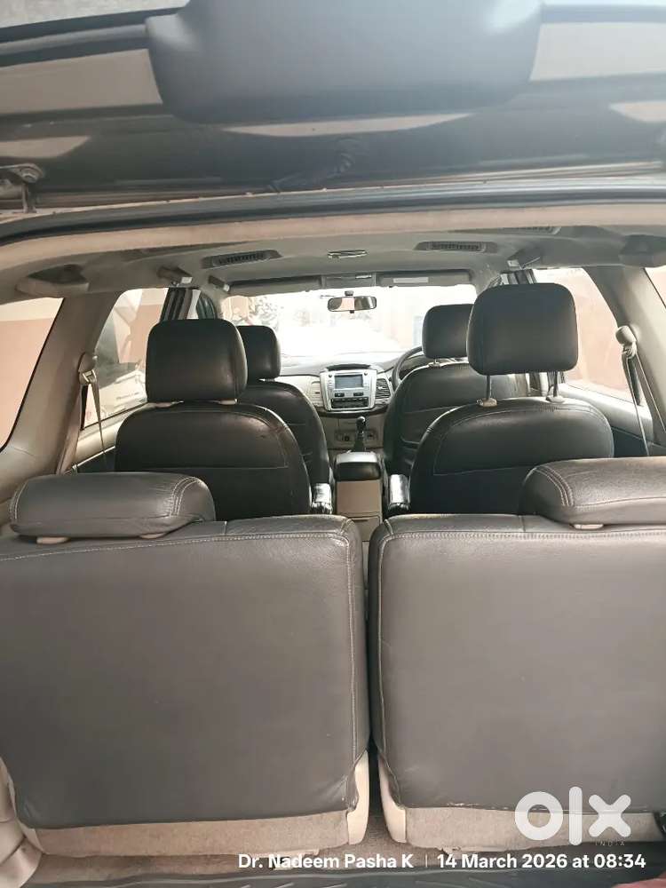 Innova V , 2012, Complete Showroom Maintained