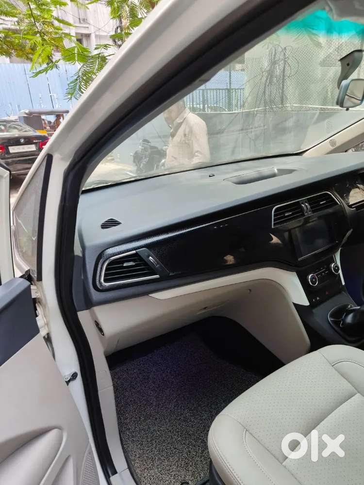 Mahindra Marazzo 2019 Diesel 97000 Km Driven
