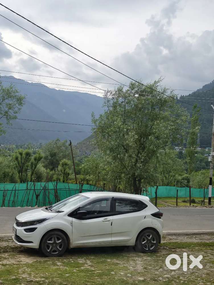 Tata Altroz 1.2 Xe 2021