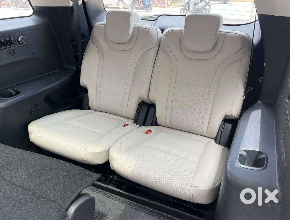 Mahindra Xuv700 Ax7 Luxury Pack Awd, 2022, Petrol