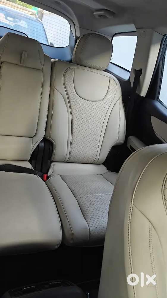 Mahindra Xuv700 Petrol 2022