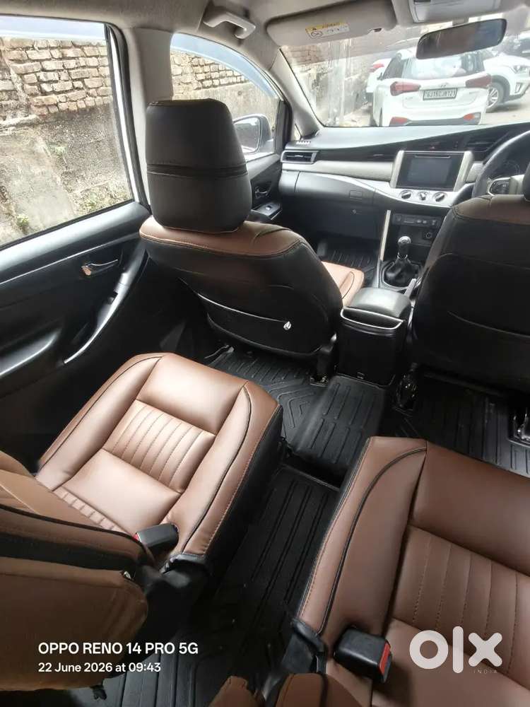 Toyota Innova Crysta 2019