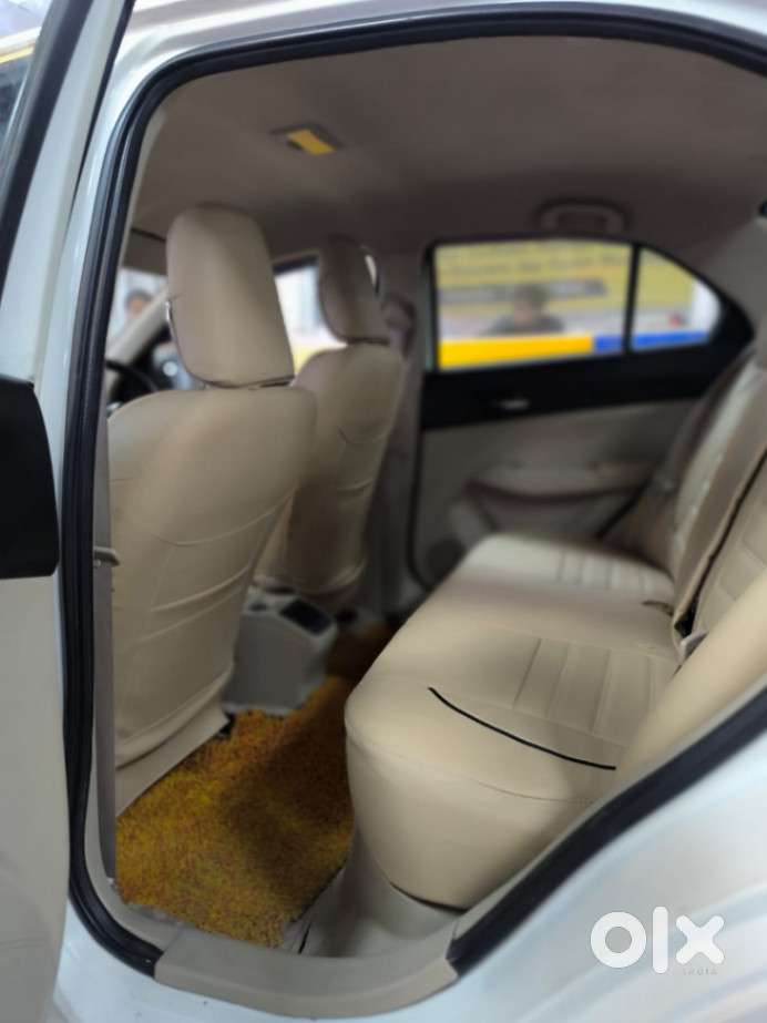Maruti Suzuki Dzire 1.2 Vxi, 2023, Petrol