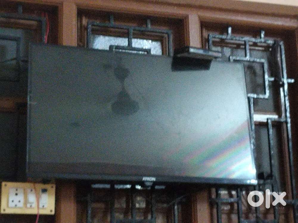 Aykon 32inch led tv