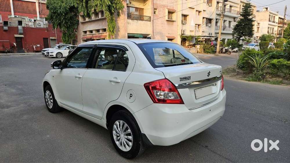 Maruti Suzuki Swift Dzire Vxi Optional, 2015, Petrol