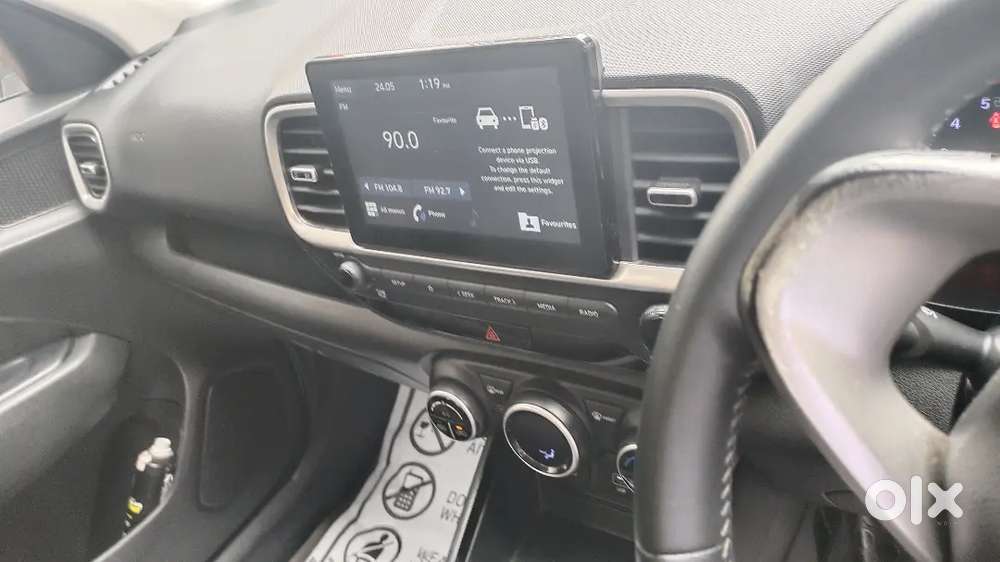 Hyundai Venue 2019 Model, Polar White Colour