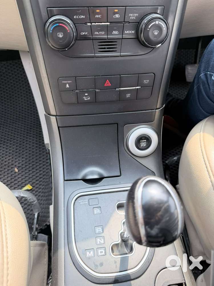 Mahindra Xuv500 W8 At, 2017, Diesel