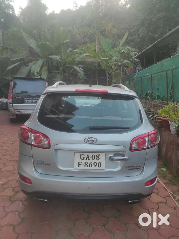 4x4 Crdi Diesel Manual Spacious 8 Seater Car In A Very Good Condition