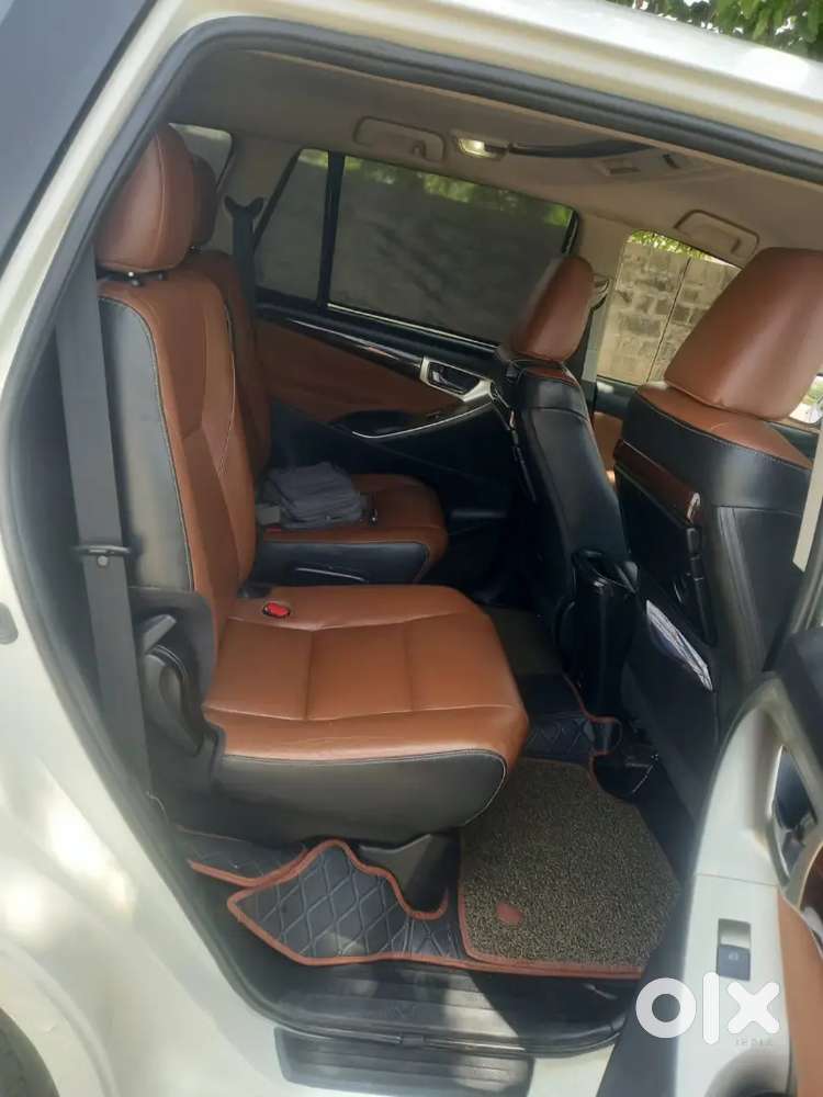 Toyota Innova Crysta 2016 Diesel Manual