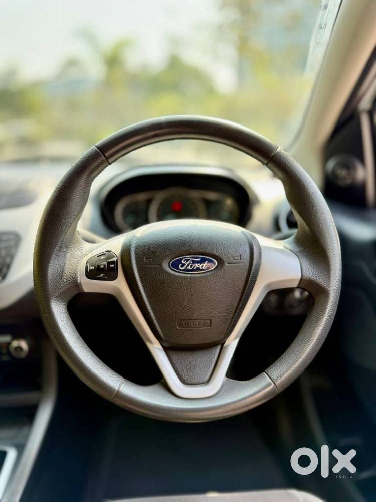 Ford Figo, 2016, Petrol