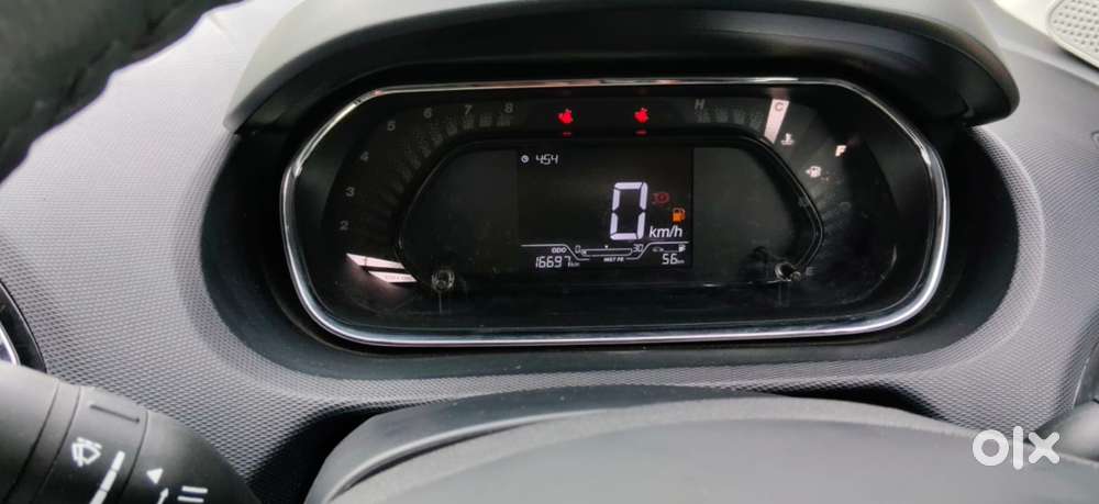Tata Tiago 1.05 Revotorq Xt, 2024, Petrol