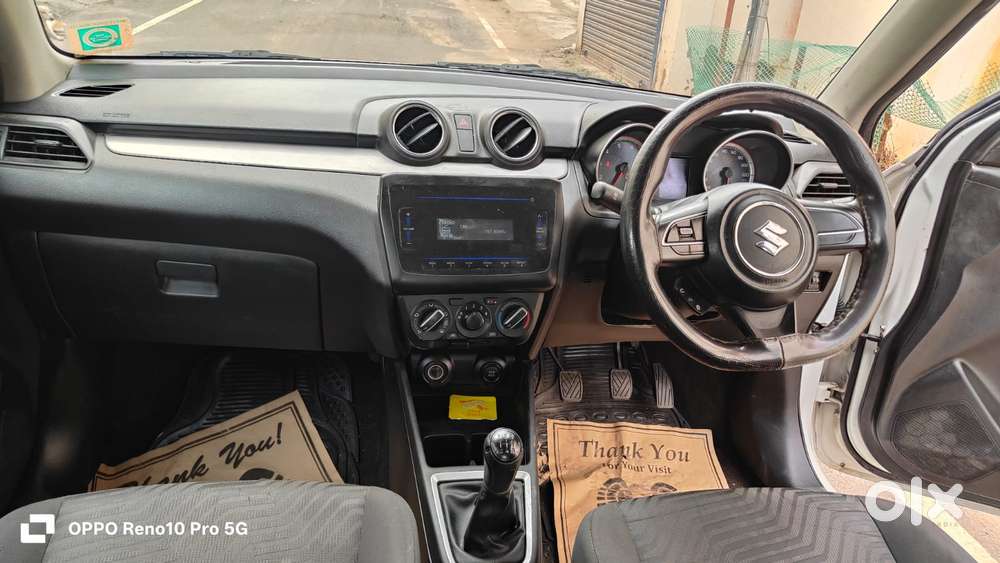 Maruti Suzuki Swift Vxi + Manual, 2022, Petrol