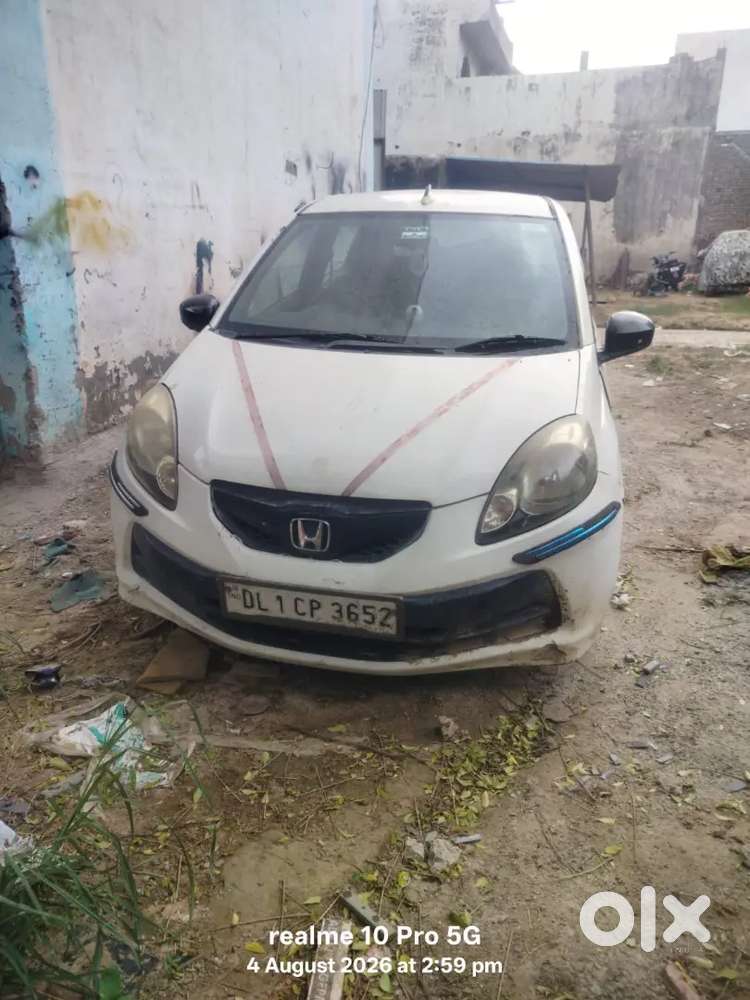Honda Brio Mt 2012 December