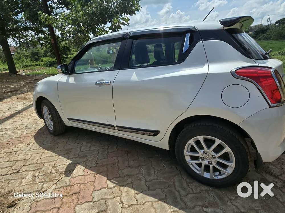 Maruti Suzuki Swift Petrol Manual 2023