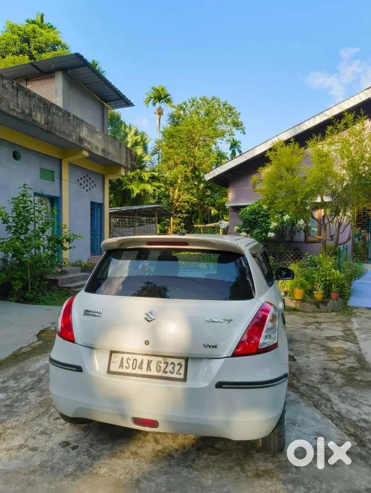 Maruti Suzuki Swift 2013 Diesel 75000 Km Driven