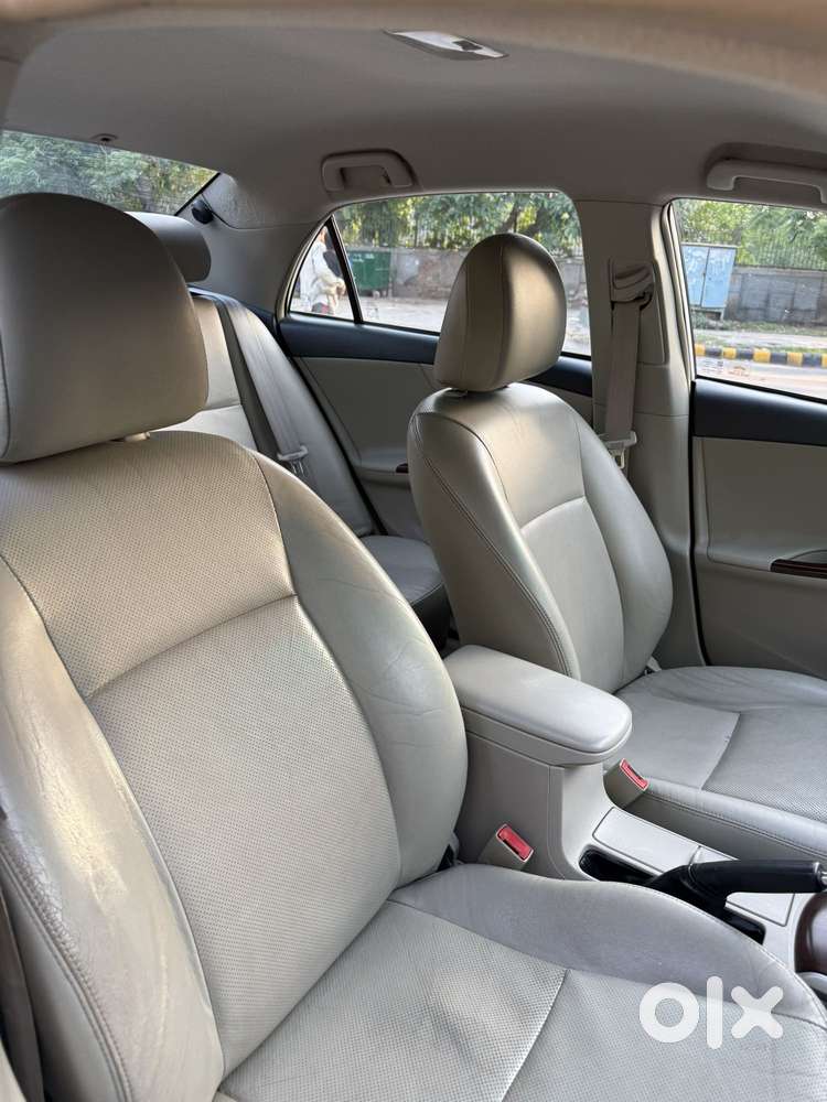 Toyota Corolla Altis [2011-2014] 1.8 Vl At, 2013, Petrol