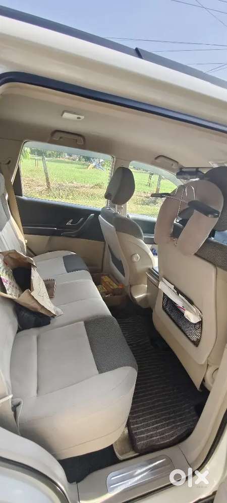 Army Officer Driven Mahindra Xuv500 Diesel Manual 2016