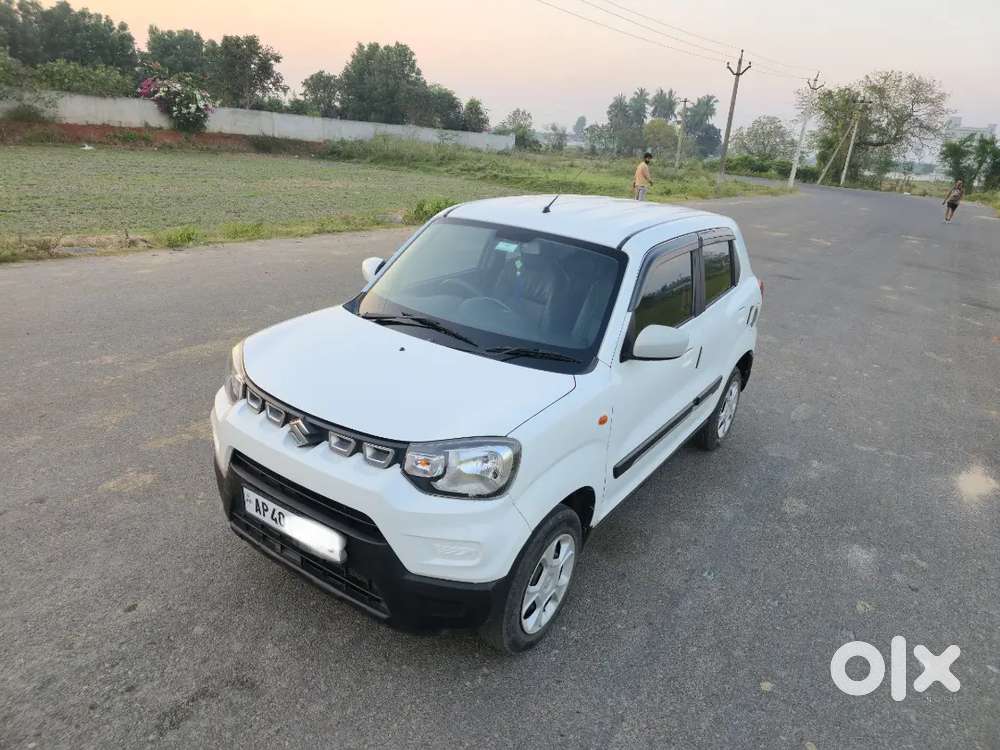 Maruti Suzuki S-presso 2023 Petrol 33720 Km Driven