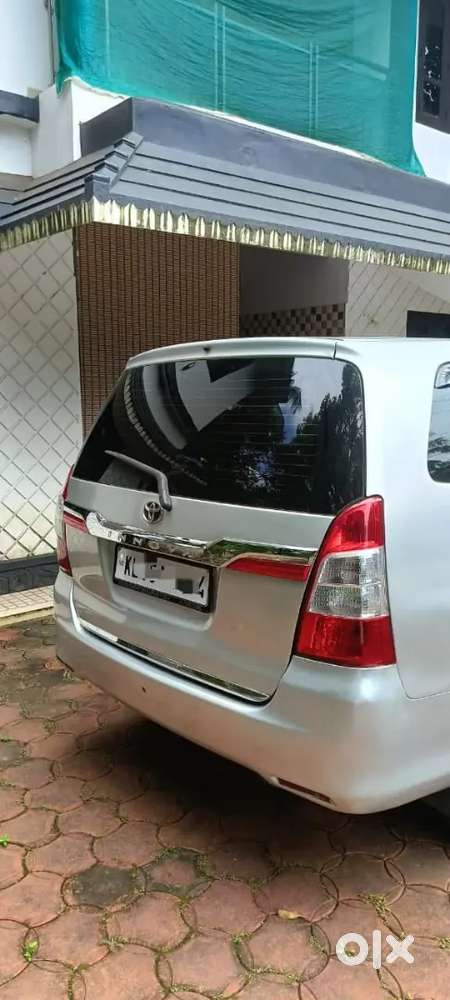 Toyota Innova Crysta 2009