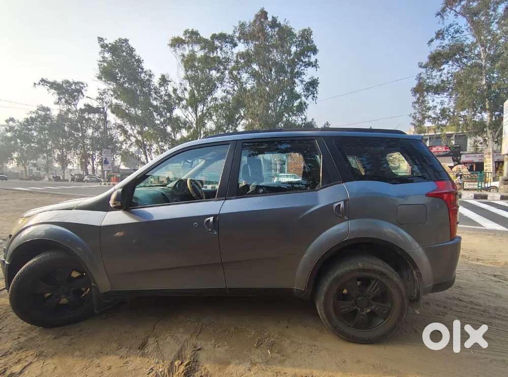 Mahindra Xuv500 2012 Diesel 85000 Km Driven