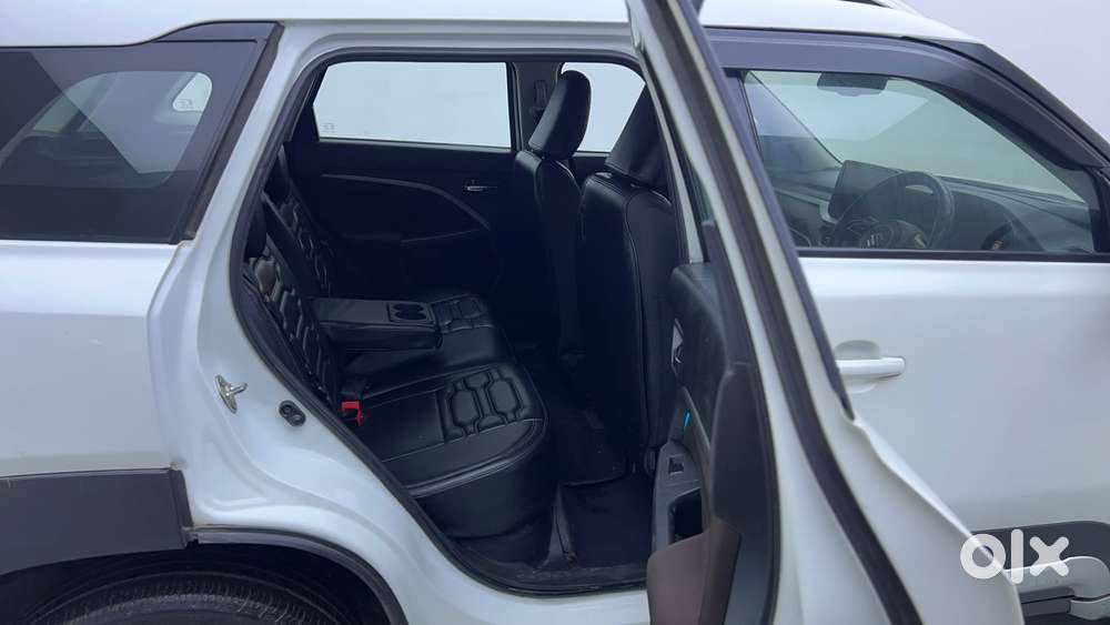 Maruti Suzuki Vitara Brezza 1.5 Zxi, 2022, Petrol