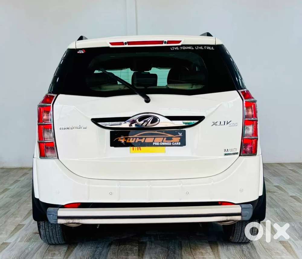 Mahindra Xuv500 At W10 Fwd, 2017, Diesel