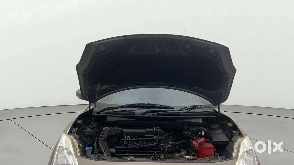 Maruti Suzuki Swift Dzire Amt Vxi, 2017, Petrol